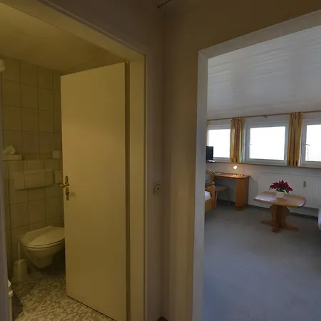 Landhaus Kennerknecht Kur Und Ferien 招待所 3*