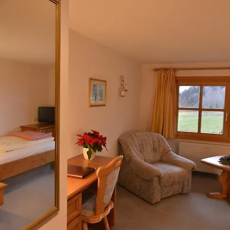 Landhaus Kennerknecht Kur Und Ferien 3* 上施陶芬