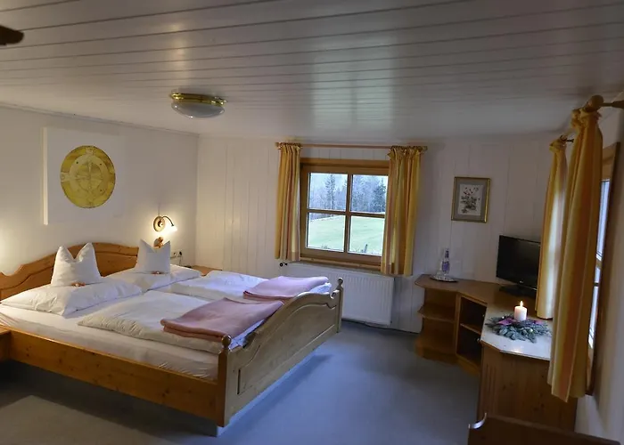 בית הארחה Landhaus Kennerknecht Kur Und Ferien אוברשטאופן