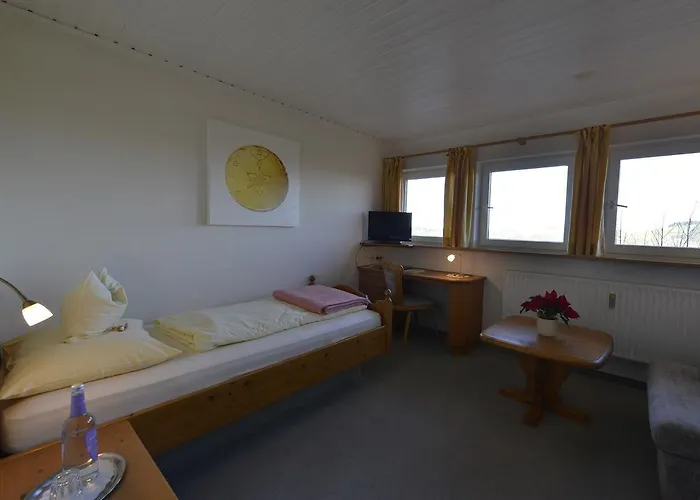 Landhaus Kennerknecht Kur Und Ferien בית הארחה
