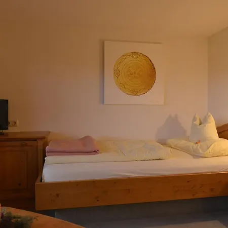 Pensjonat Landhaus Kennerknecht Kur Und Ferien Oberstaufen